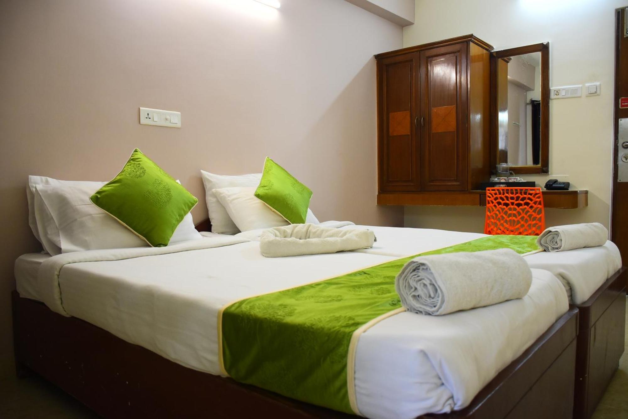 Naksha Tree Hotels Kishore Inn - Koyambedu Chennai Exteriör bild