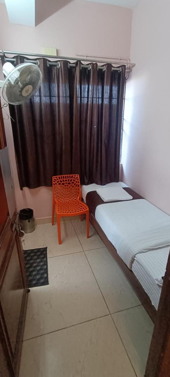 Naksha Tree Hotels Kishore Inn - Koyambedu Chennai Exteriör bild