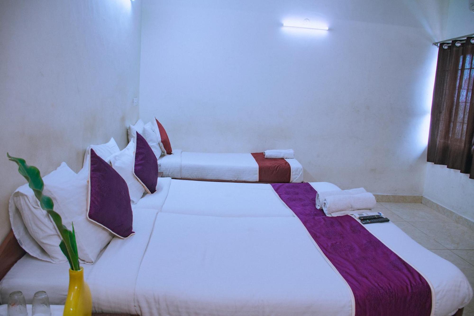 Naksha Tree Hotels Kishore Inn - Koyambedu Chennai Exteriör bild